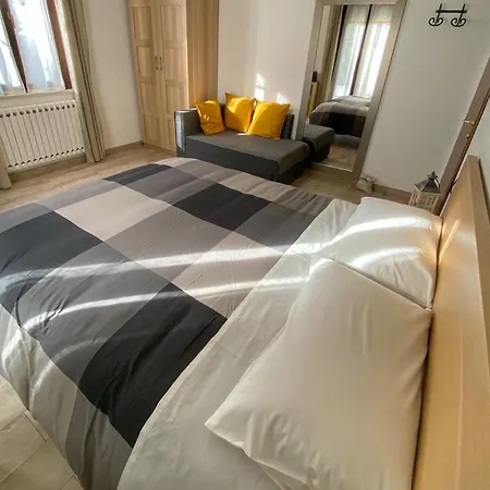 Il Giardino Segreto Πανσιόν